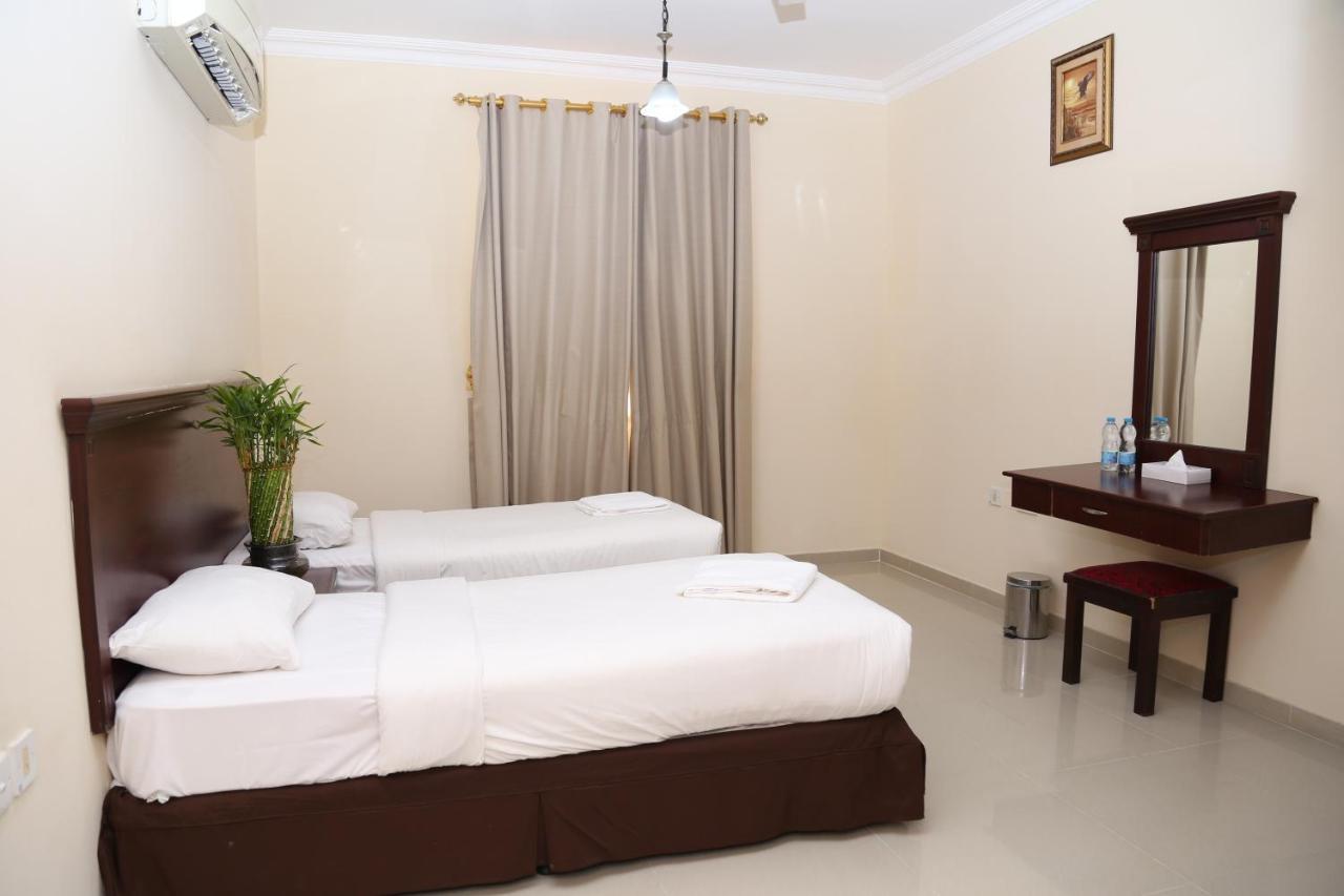 Jarzez Hotel Apartments Al Hail Сиб Экстерьер фото
