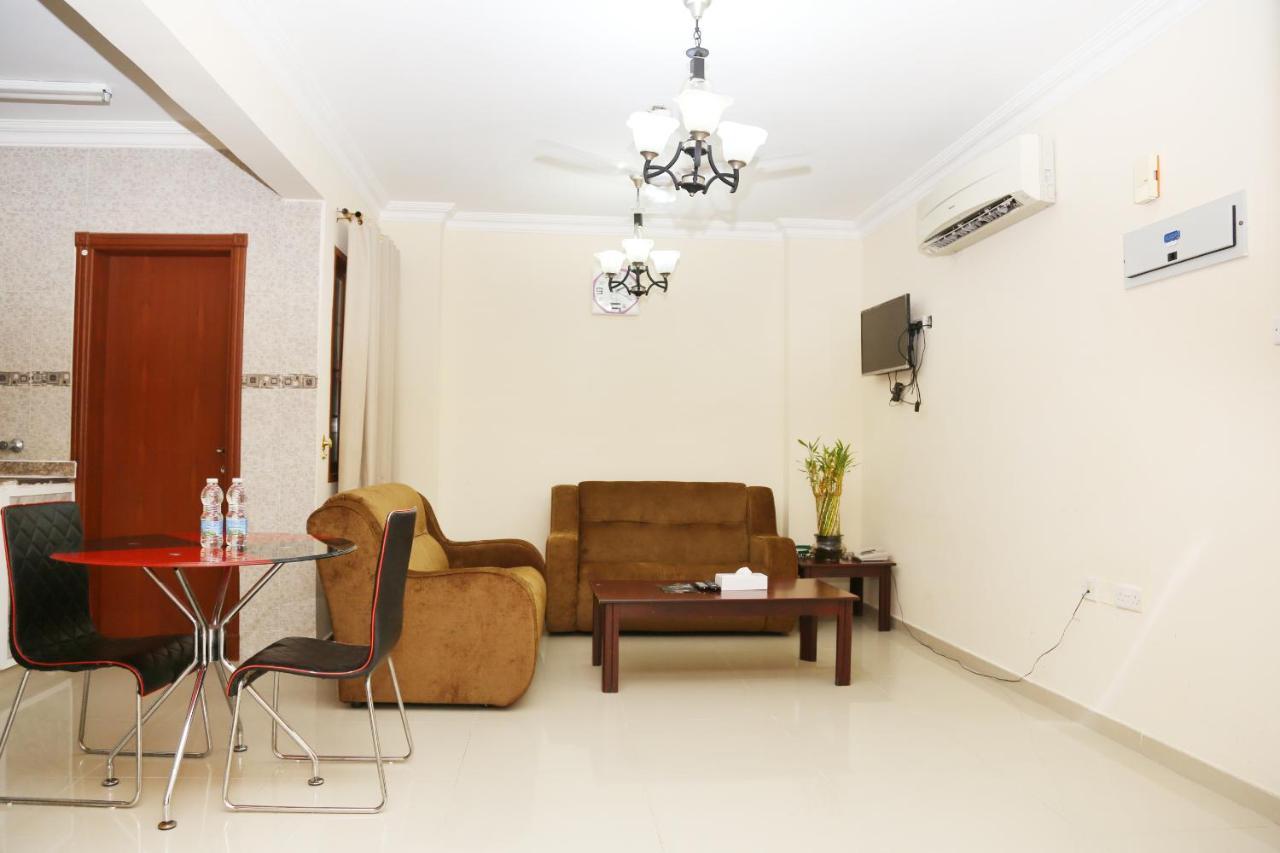 Jarzez Hotel Apartments Al Hail Сиб Экстерьер фото