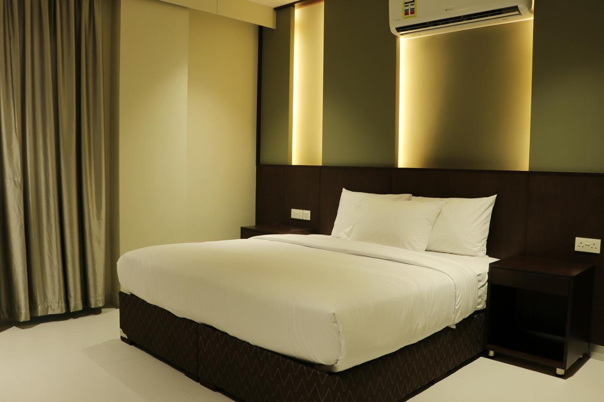Jarzez Hotel Apartments Al Hail Сиб Экстерьер фото