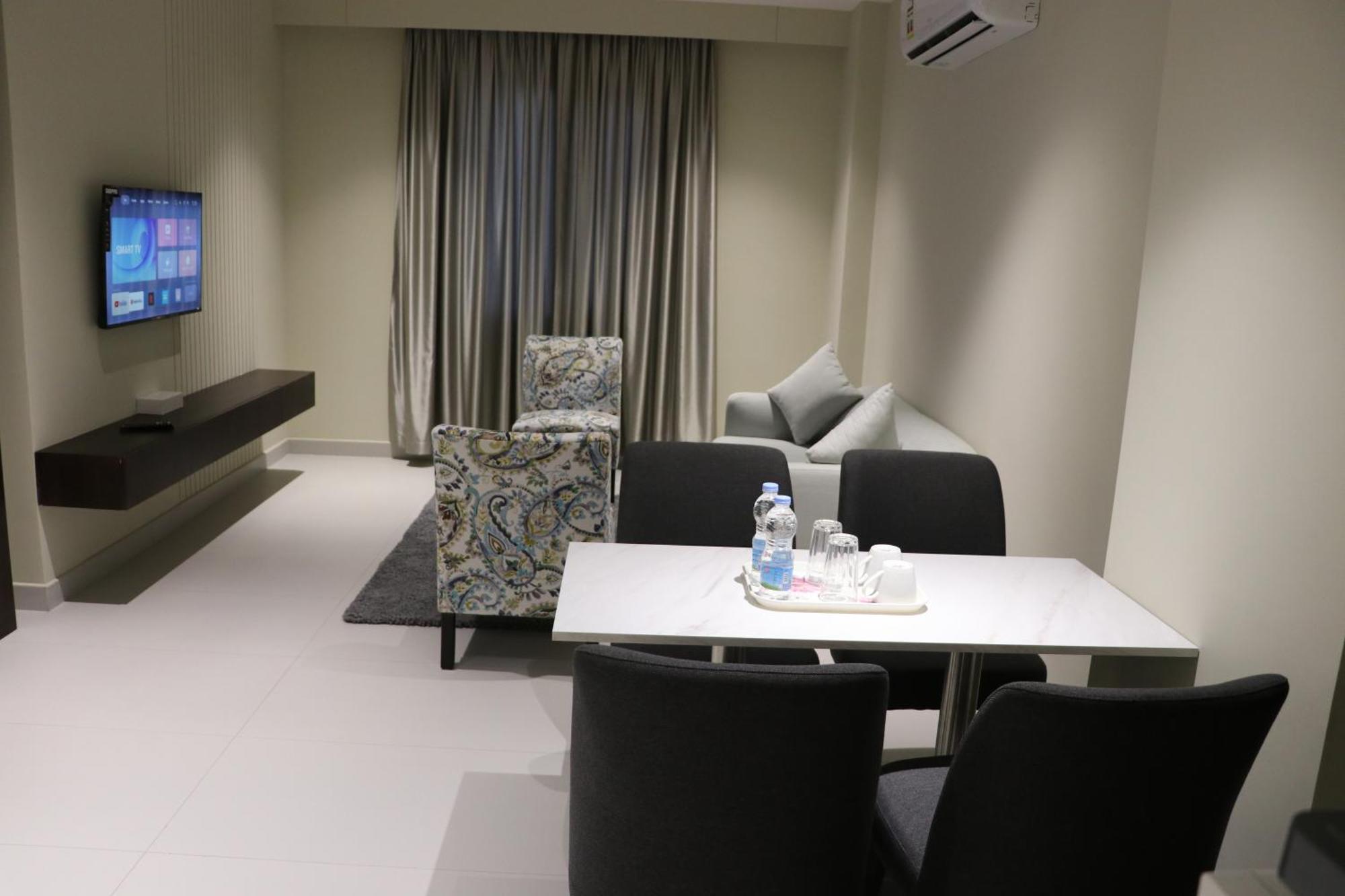 Jarzez Hotel Apartments Al Hail Сиб Экстерьер фото